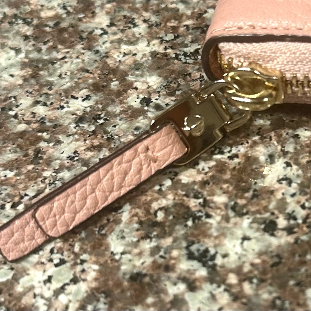 Kate Spade ♠️ Blush Pink Long Wallet EUC! NO CALLOUTS - Picture 5 of 5